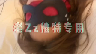 惩罚小偷 - Dolly Leigh因偷窃被抓住并受到惩罚