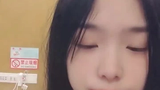 猩猩助手休息