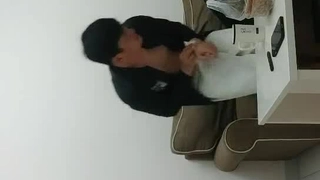 业余少女大屁股在宿舍房间里被硬核操