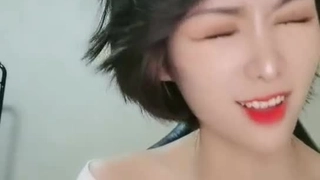 潮喷失禁大喷水无码视频播放调教大二小母狗