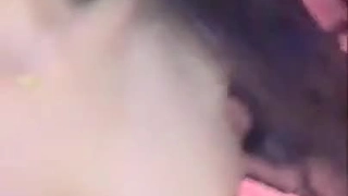 泡沫屁股少女Katie Kush和Gizelle Blanco在热辣的剪刀式场景中
