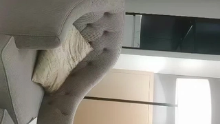 剧情搞笑的在东莞打工的姐妹露逼毛色诱在山上捡木头的草帽大叔一直干到天黑