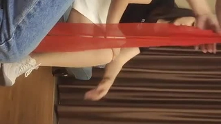 老婆说精液太多,小逼被堵住流不出来了,找个人吸