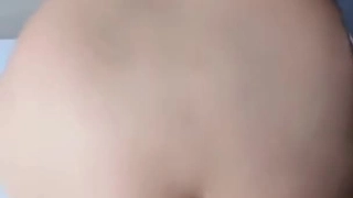 大奶大学生被继妹从后面操了